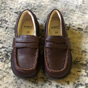 Like New Boys Pediped Flex brown leather loafers.
